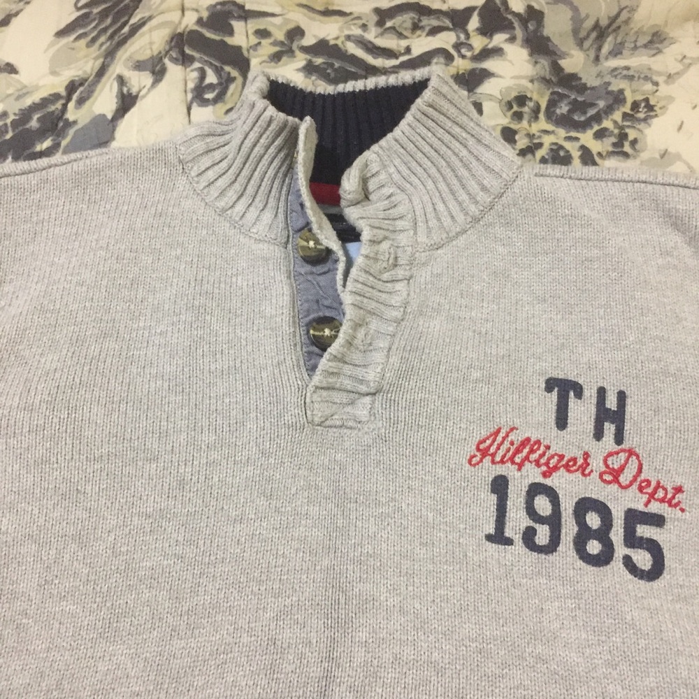 EUC Boys Tommy Hilfiger Sweater
